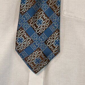 Vintage Wembley WIDE Tie